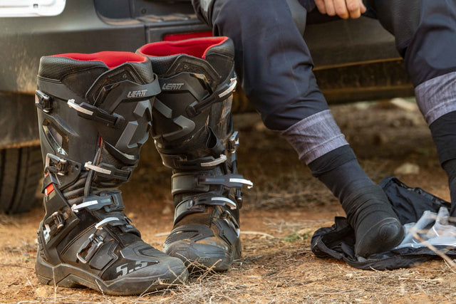 BOOTS