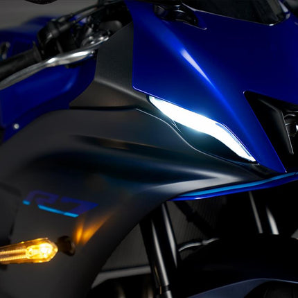 YZF-R7