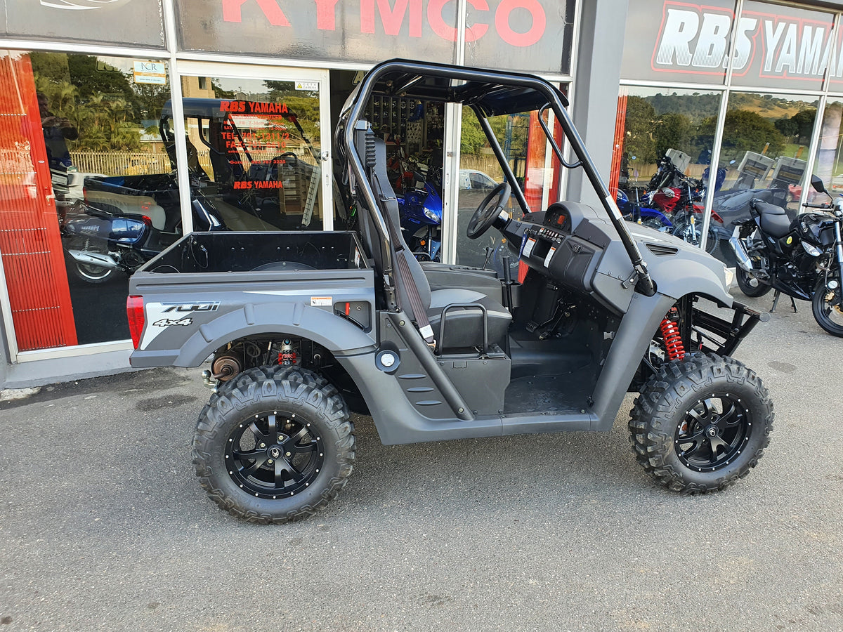 2022 UXV 700i LE