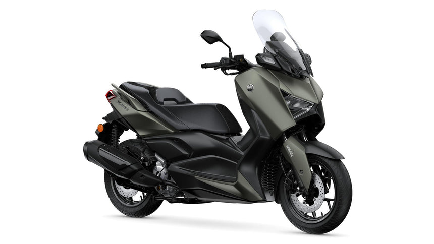 Yamaha X-MAX 300 scooter with sleek black body, front headlight, and modern design, shown from a 360-degree angle.