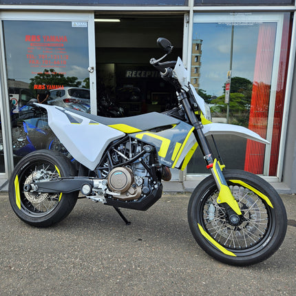 2020 701 Super Moto