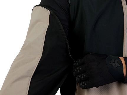 FOX Ranger Offroad Softshell Jacket, adventure jacket in black with logo, showing front view and durable softshell fabric.