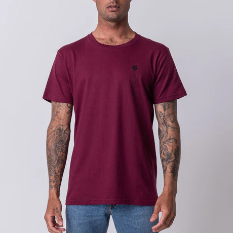 Maroon FOX Moto Spec SS Tee featuring a classic crew neck and FOX logo on the front, casual motocross-inspired t-shirt.
