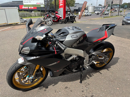 2012 Aprillia RSV4 APRC Factory