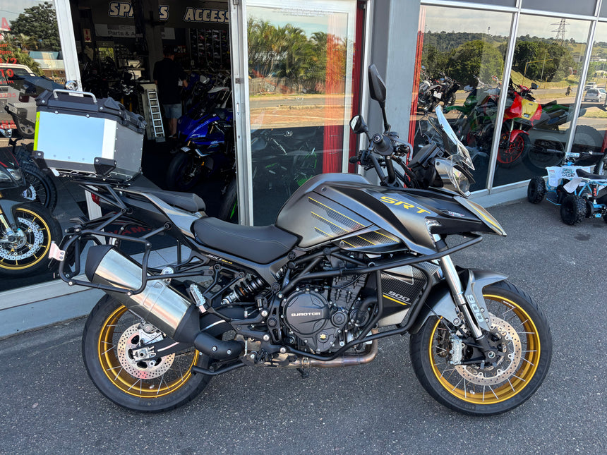 2026 QJ Motor SRT 900 SX Demo