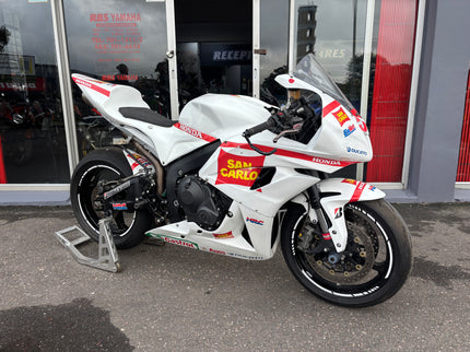 2009 Honda CBR 600 RR Track Bike