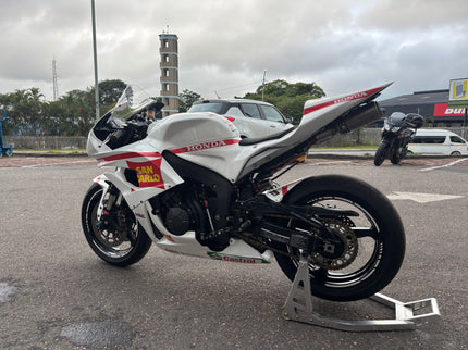 2009 Honda CBR 600 RR Track Bike