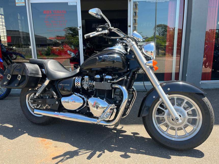 2012 Triumph Bonneville America 865