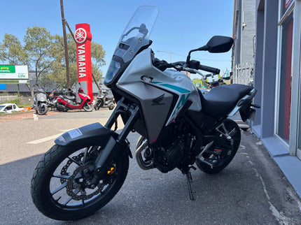 Used Honda NX 500 E motorcycle clutch demo from 2026 model year, showcasing the clutch mechanism on a Honda bike.
