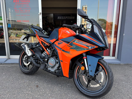 Used Yamaha KTM RC 390 motorcycle from 2024 reg 2026 model, shown in a side view with black and orange details.