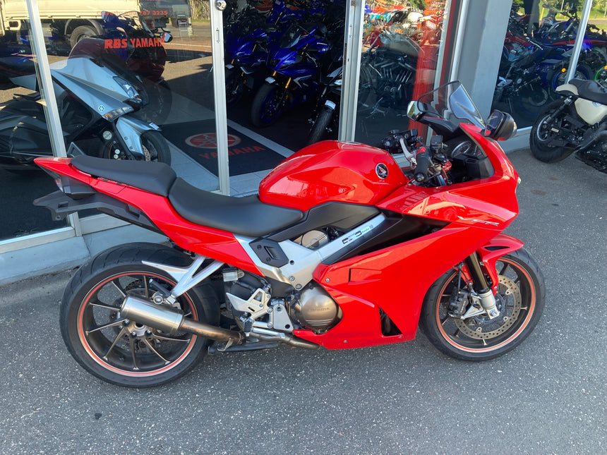 2014 Reg 2015 Honda VFR 800