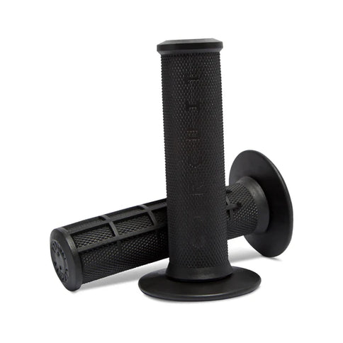 Black CIRCUIT GRIPS III bicycle handlebar grips with textured surface for comfortable grip and control.
