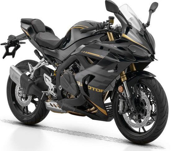 QJ MOTOR SRK 800 RR motorcycle with sleek black and red design, featuring sporty fairings and aggressive stance.