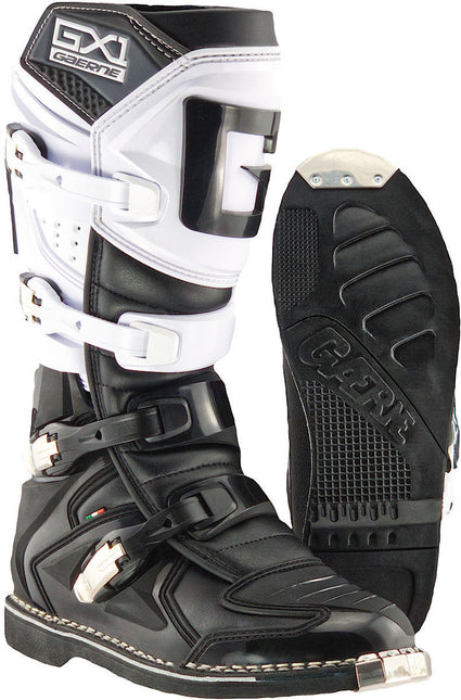 GX1 Black/White