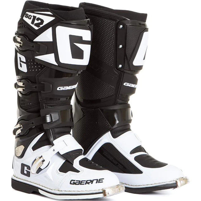 SG12 Black / White